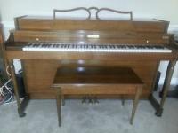 Piano - Baldwin Howard Upright Spinnet